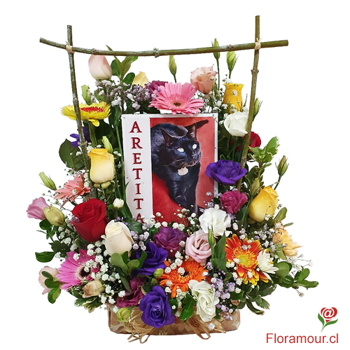 Imagen bordeada de flores. (Se debe enviar imagen buena calidad a mail: adm.floramour@gmail.com) Seleccione colorido: